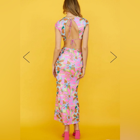 Hello Molly Groovy Feeling Midi Dress Pink - Picture 2 of 4